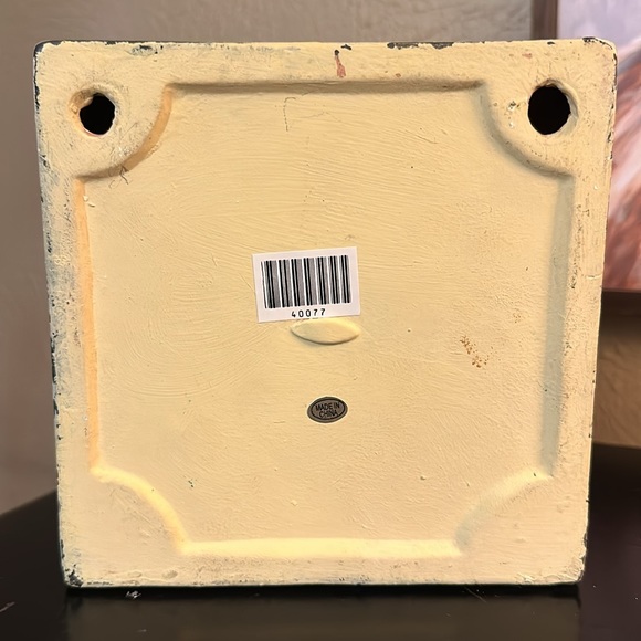 ⚜️ Shabby-Chic metal / ceramic graphic accent piece - Picture 3 of 3